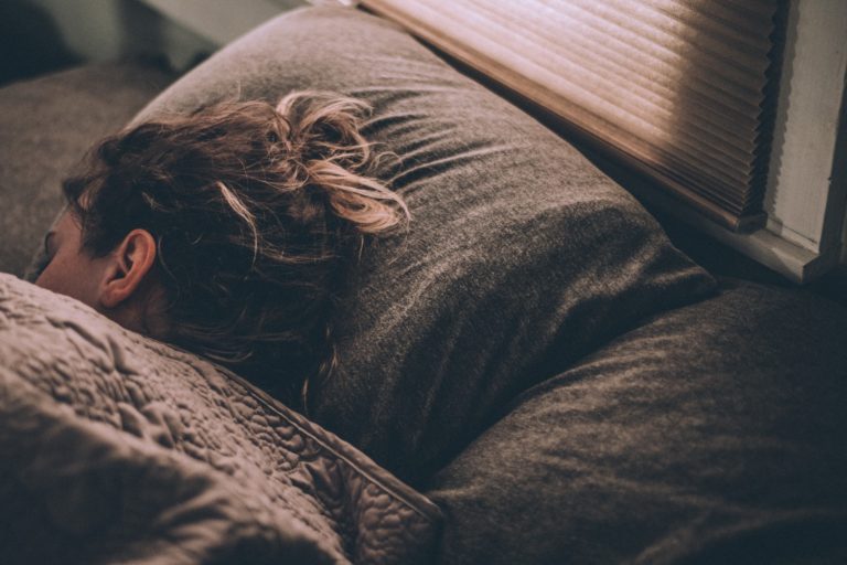 Read more about the article Le syndrome d’Elpénor ou l’ivresse du sommeil