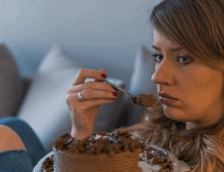 Psychothérapie en ligne : accompagner les troubles alimentaires après un traumatisme