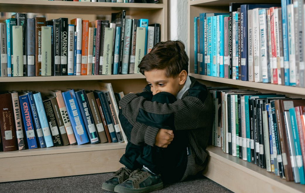 Comment la TCC aide à gérer les phobies scolaires