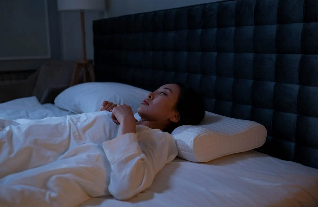 Comprendre les troubles du sommeil avec la psychanalyse