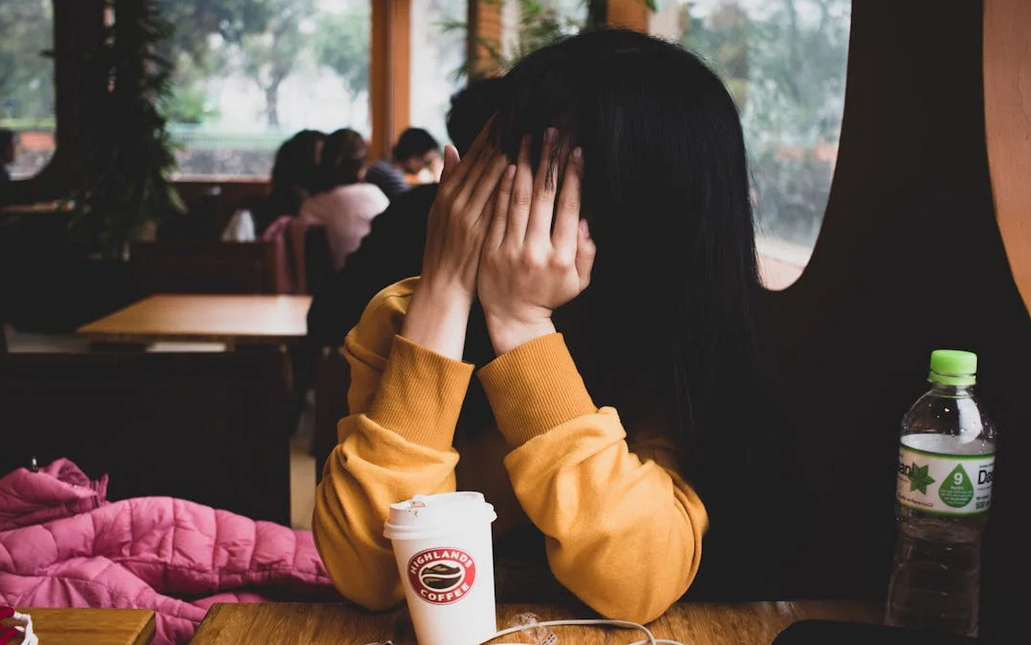 Gérer la timidité grâce à la psychothérapie cognitive
