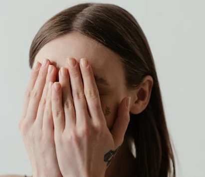 Gérer la timidité grâce à la psychothérapie cognitive