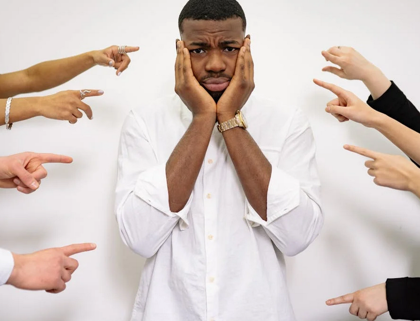 Gérer l’anxiété sociale chez les jeunes adultes