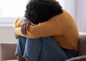 Psychothérapie en ligne et gestion des troubles anxieux liés à la santé