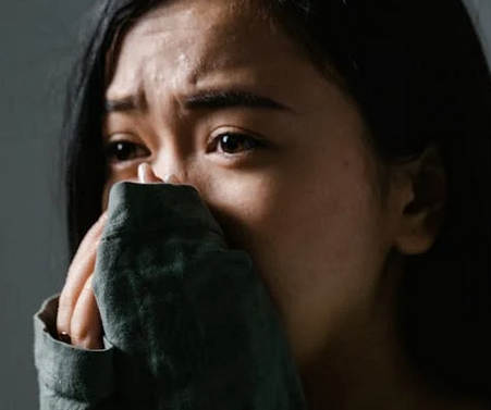 Soutien psychothérapeutique en ligne pour les personnes en situation de stress post-traumatique