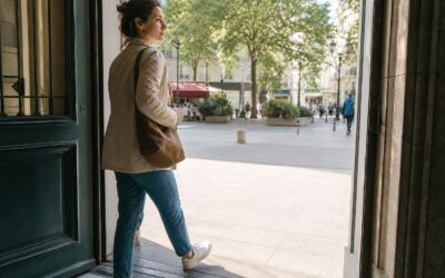 Agoraphobie : Comprendre la peur de sortir et retrouver progressivement sa liberté